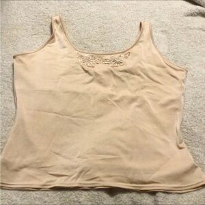 Curvation shape wear tank top